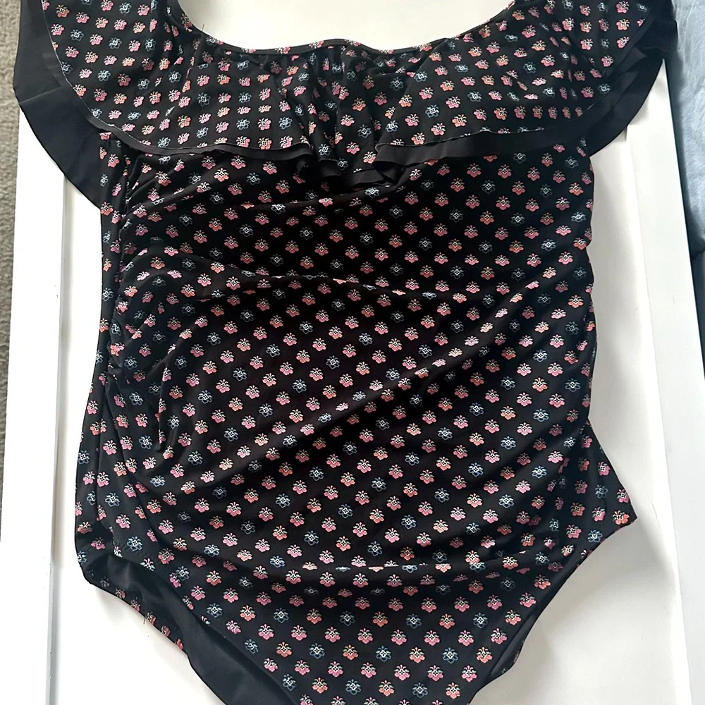 🖤 GAP - Patterned One-Piece Swimsuit - Size: XL - Picture 3 of 7